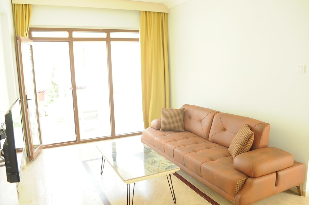 Kemer Suites 36/62