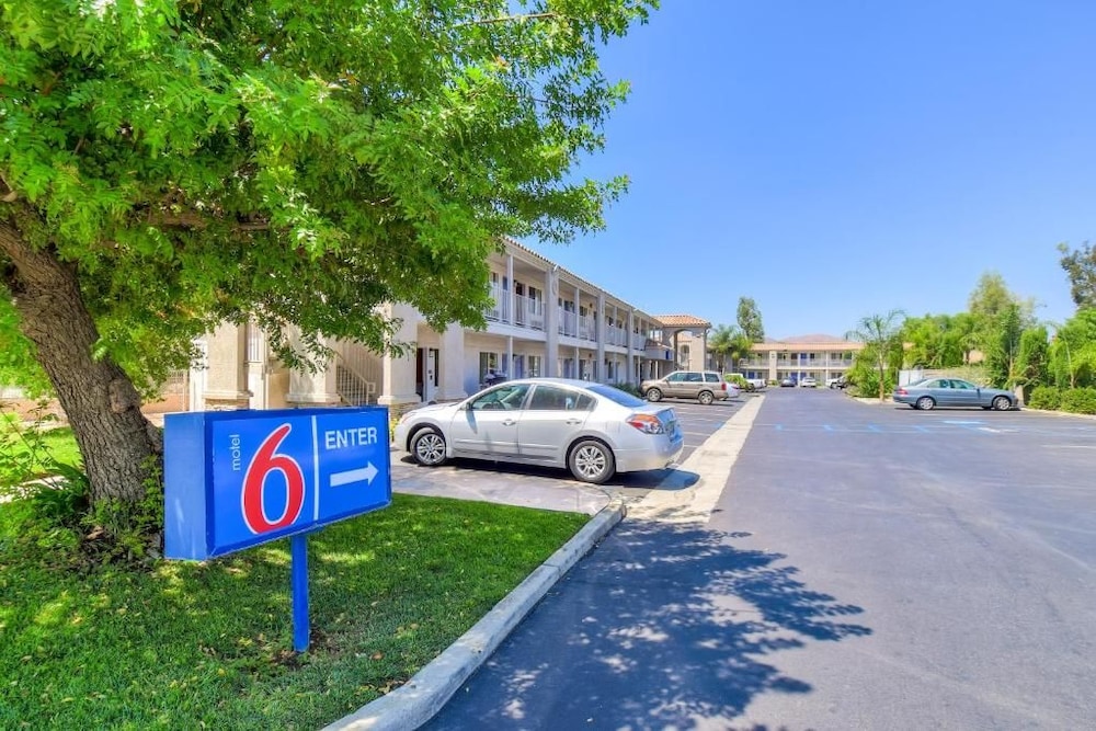 Motel6 Menifee, CA 64/71