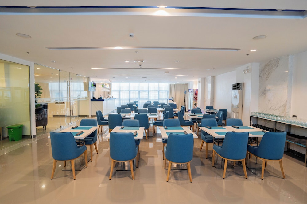 Stacia Hotel 42/48