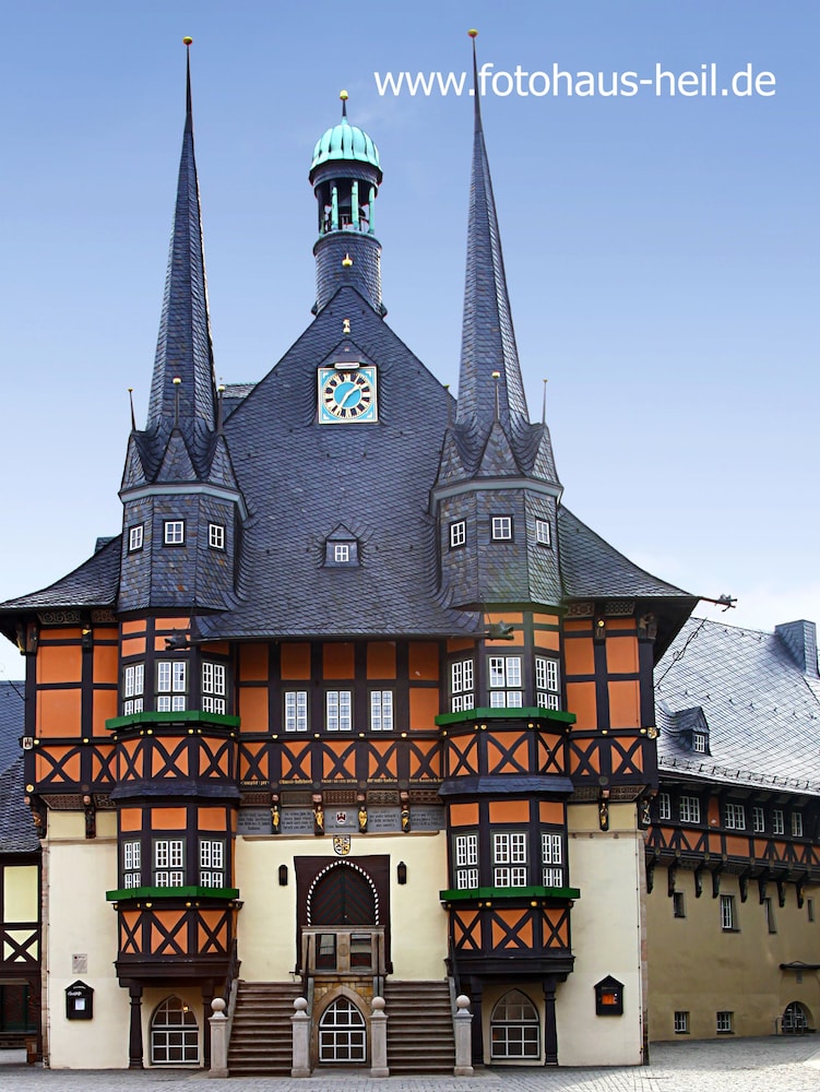 Ringhotel Weisser Hirsch 1/50