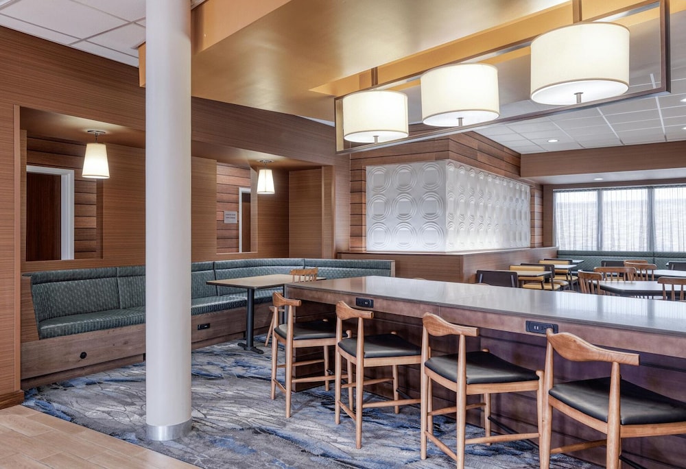 Fairfield Inn &amp; Suites Jeffersonville I-71 46/58