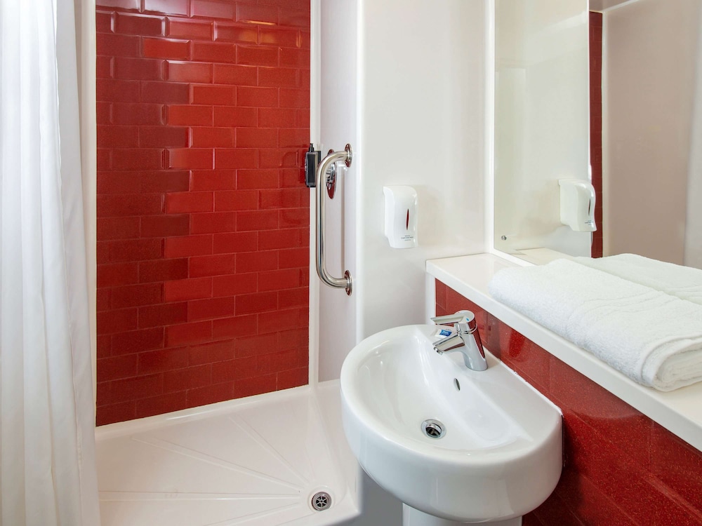 GO2 Lancaster Centre Hotel by OYO 10/45