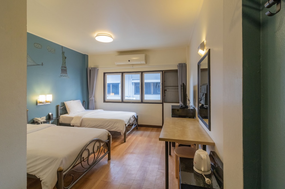 Intown Residence 19/71