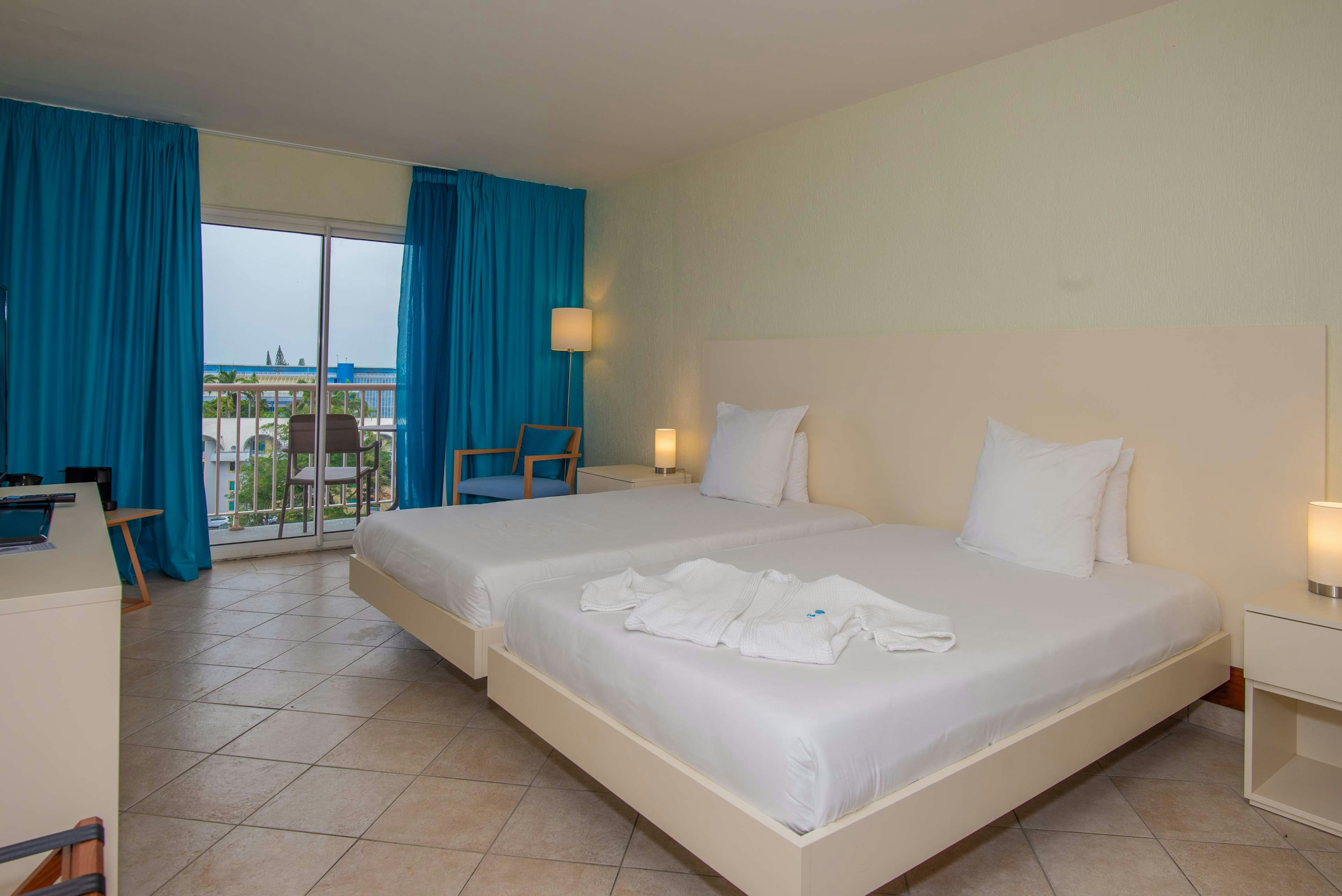 Hotel Arawak Beach Resort 13/52