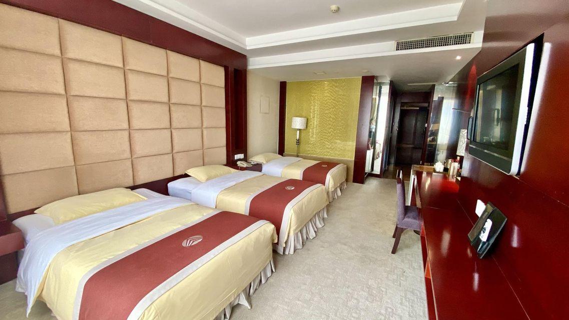 Huayu International Hotel 8/35