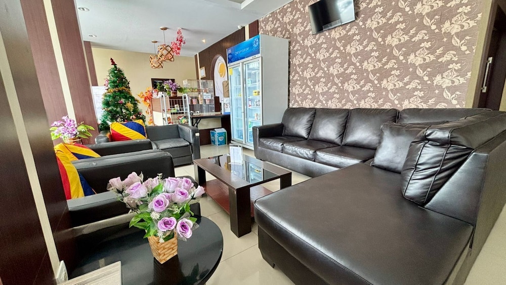 Atria Inn 20/39