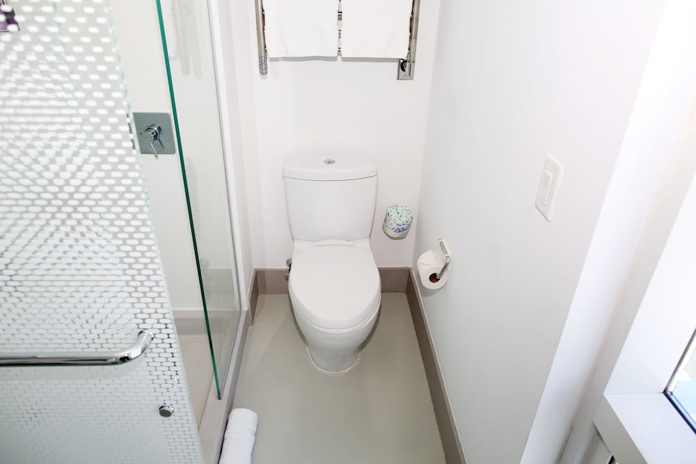 YOTEL New York Times Square, Select by Hilton 41/42