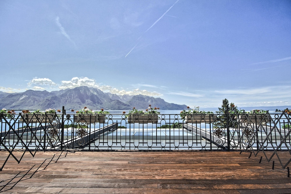 Grand Hotel Suisse Majestic 38/53