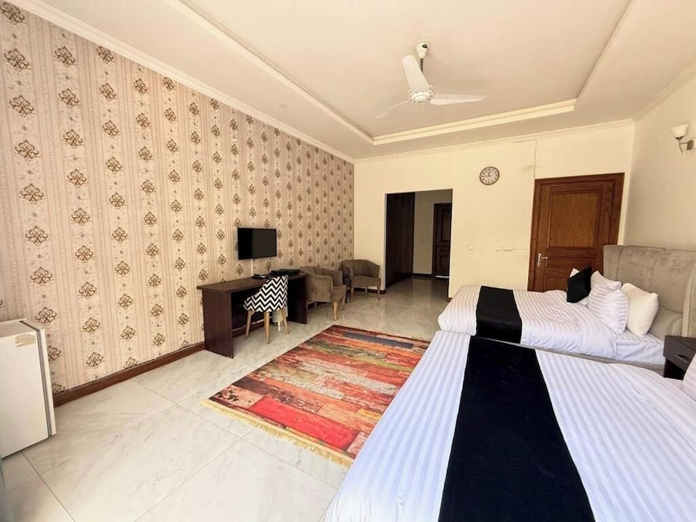 Rhodium Elite Hotel 39/56