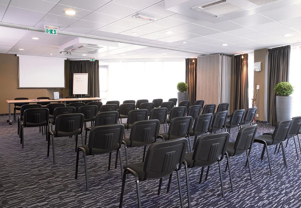 The Originals Cholet Park Hotel 43/51