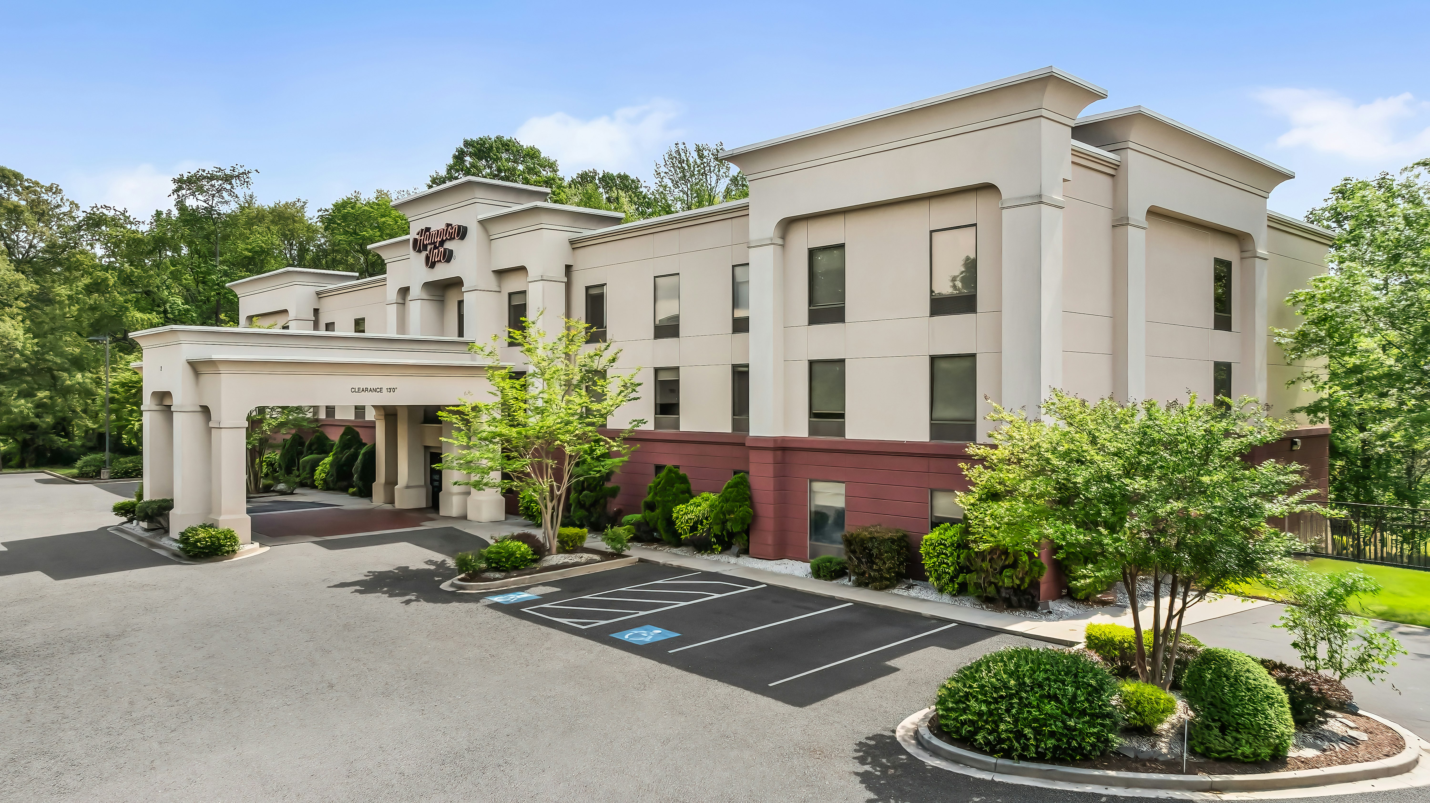 Hampton Inn Elkton Md 37/39