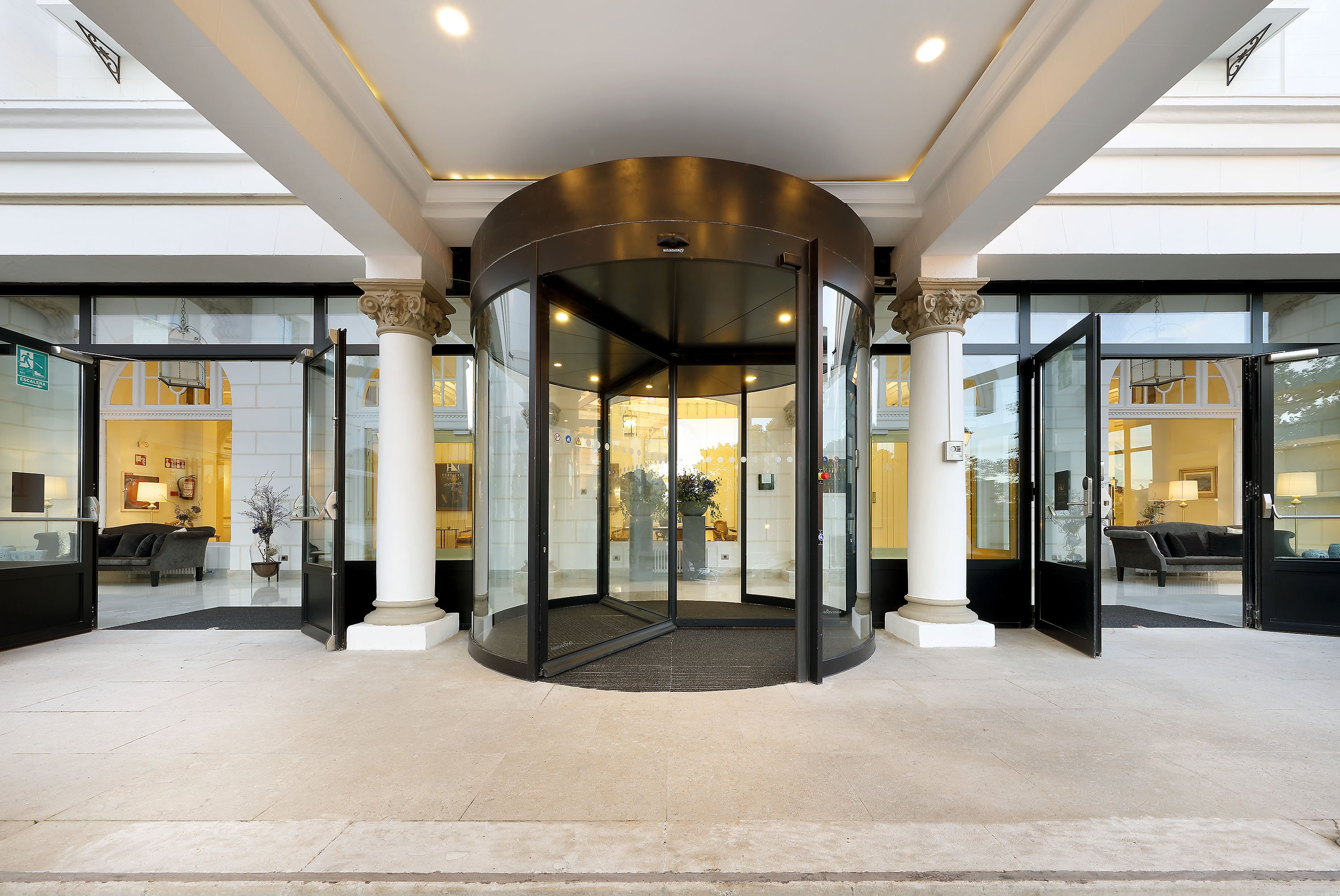 Eurostars Hotel Real 8/76