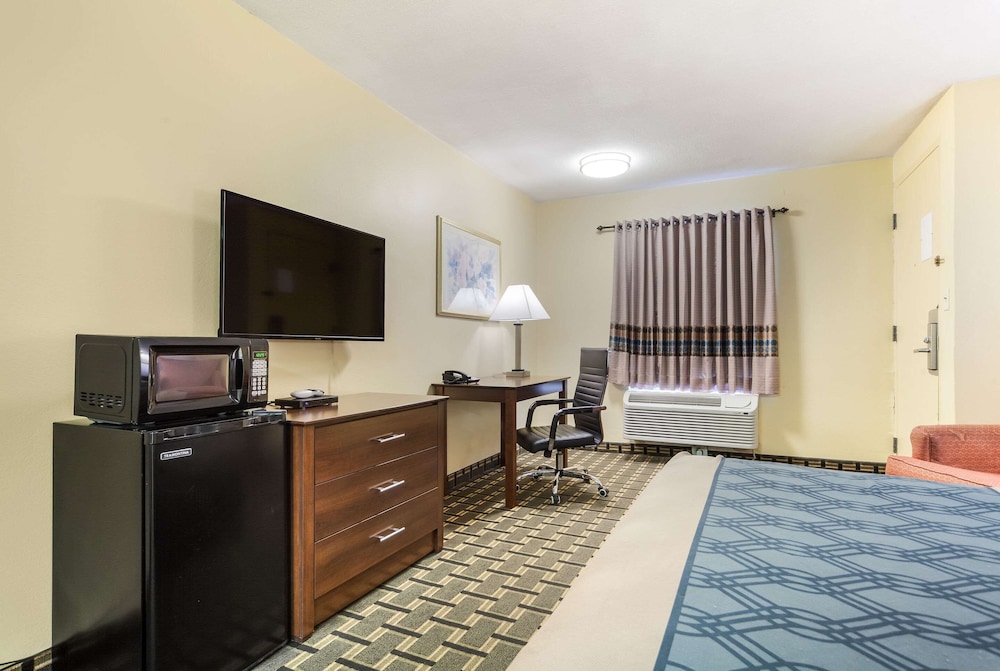 Rodeway Inn Lincoln West - University Area NE 21/42