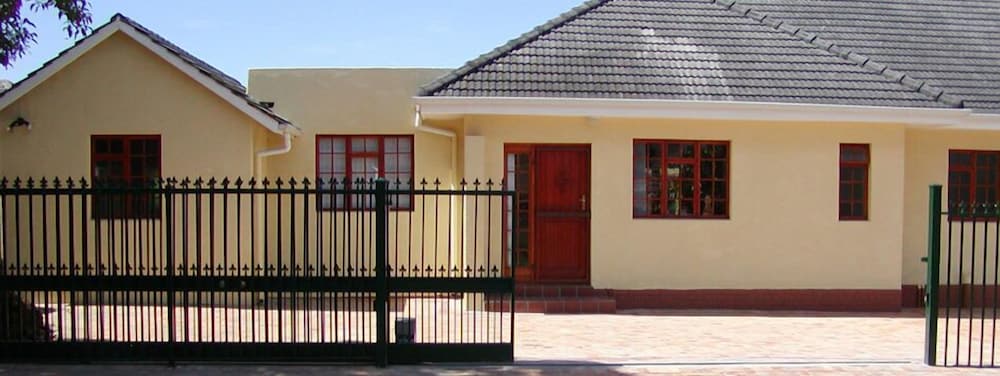 Ascot Gardens Self Catering 1/20