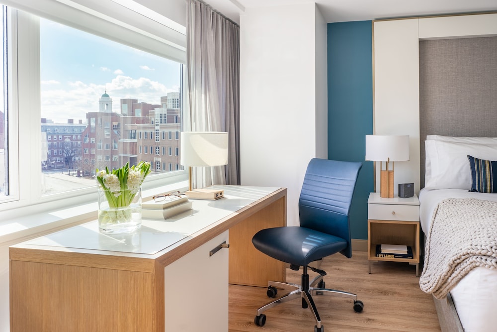 Harvard Square Hotel 20/20