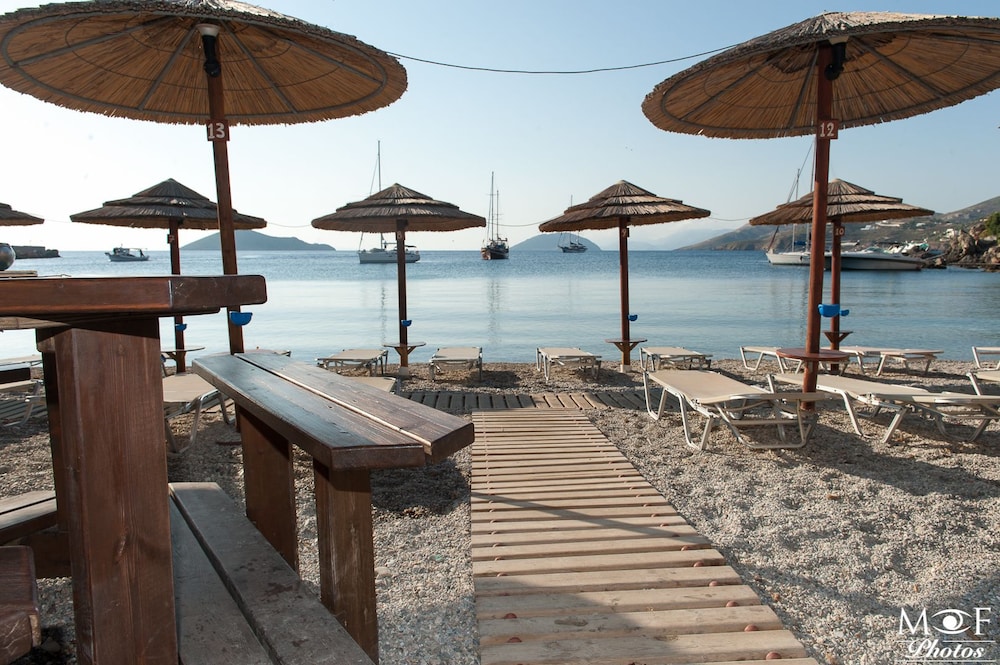 PANTELI BEACH STUDIOS APARTMENTS 43/50