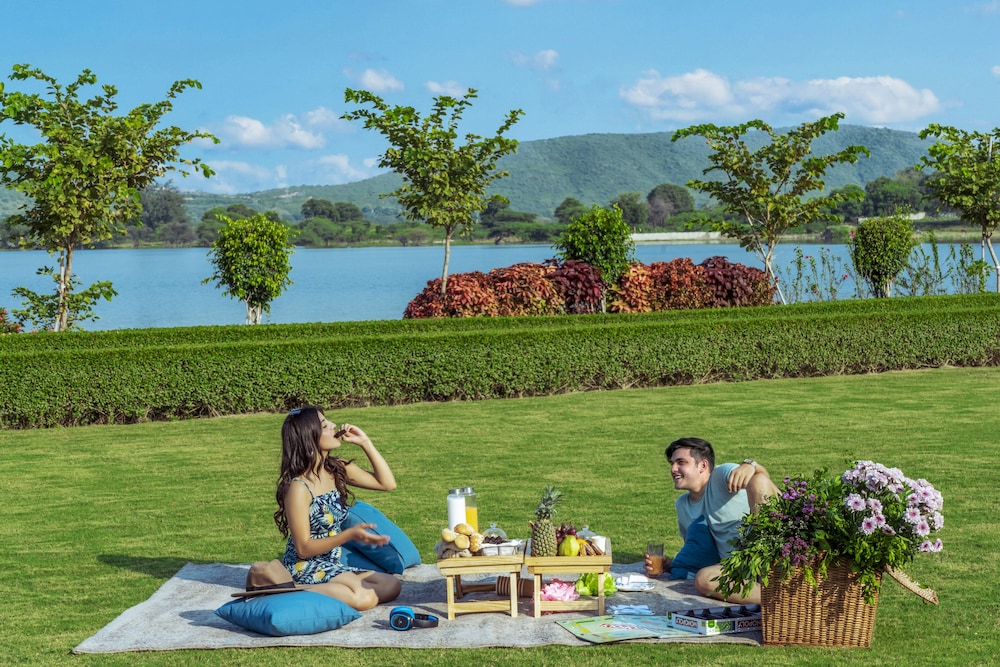 Zana Lake Resort Udaipur 41/53