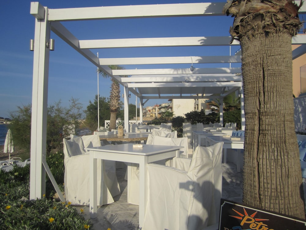 Petradi Beach Lounge Hotel 26/50
