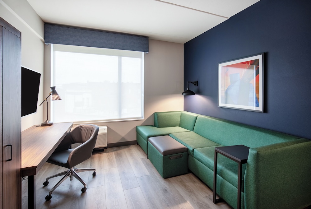 La Quinta Inn & Suites by Wyndham Chattanooga Downtown/South 37/61