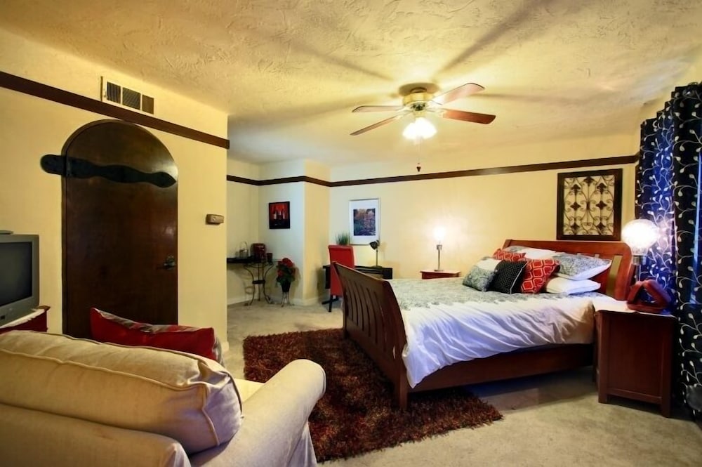 Vineyard Hacienda 12/50