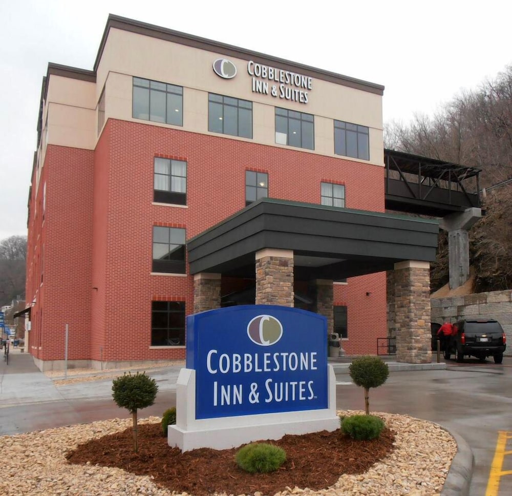 Comfort Inn & Suites Marquette - Prairie du Chien 7/55