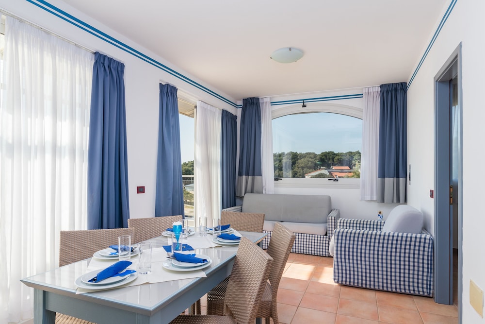 RESORT DEL MAR 50/74