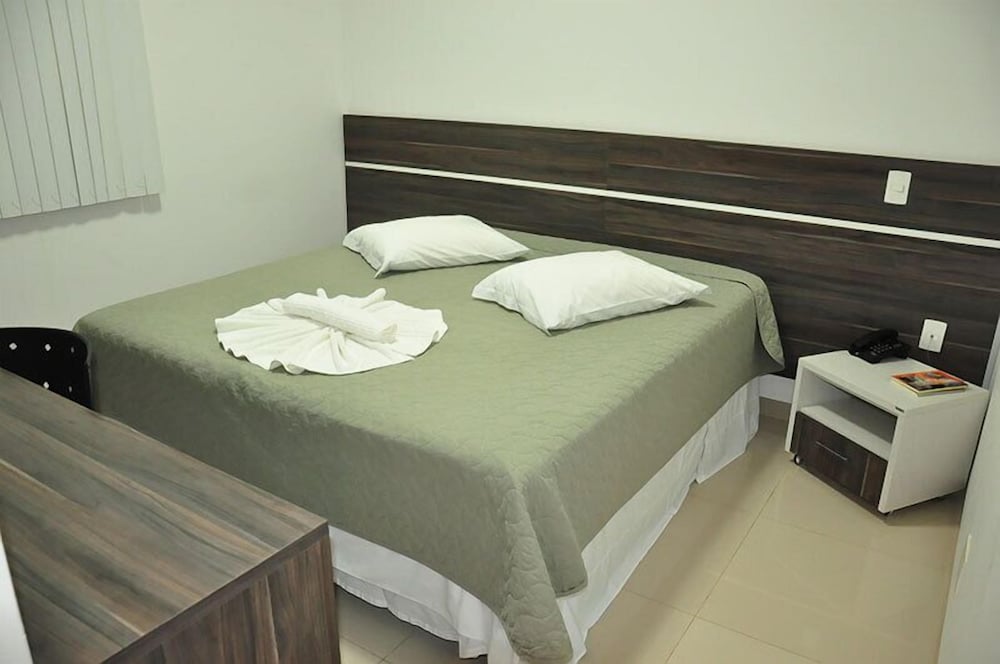CATU PALACE HOTEL 5/17