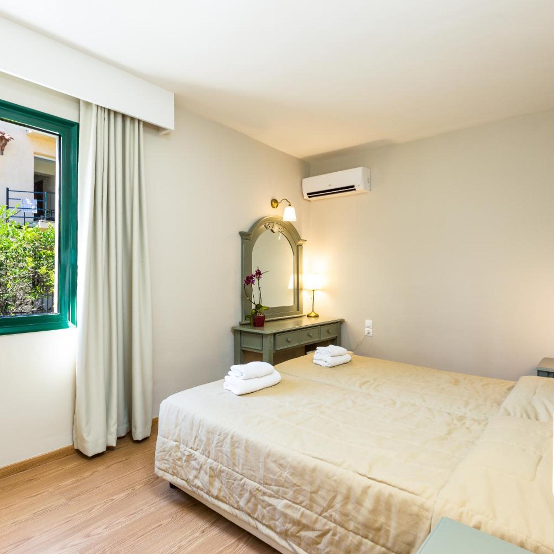 2 Bedrooms, Suite, Apartment