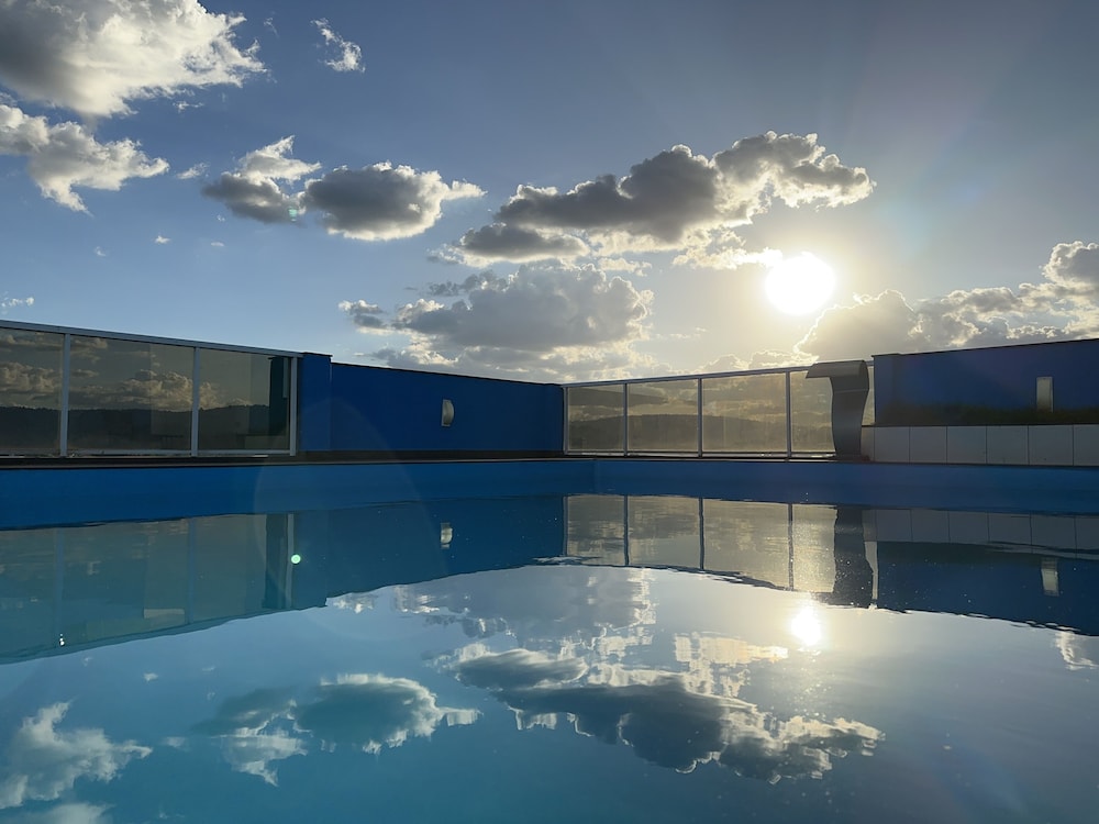Express Atrium Hotels 25/29