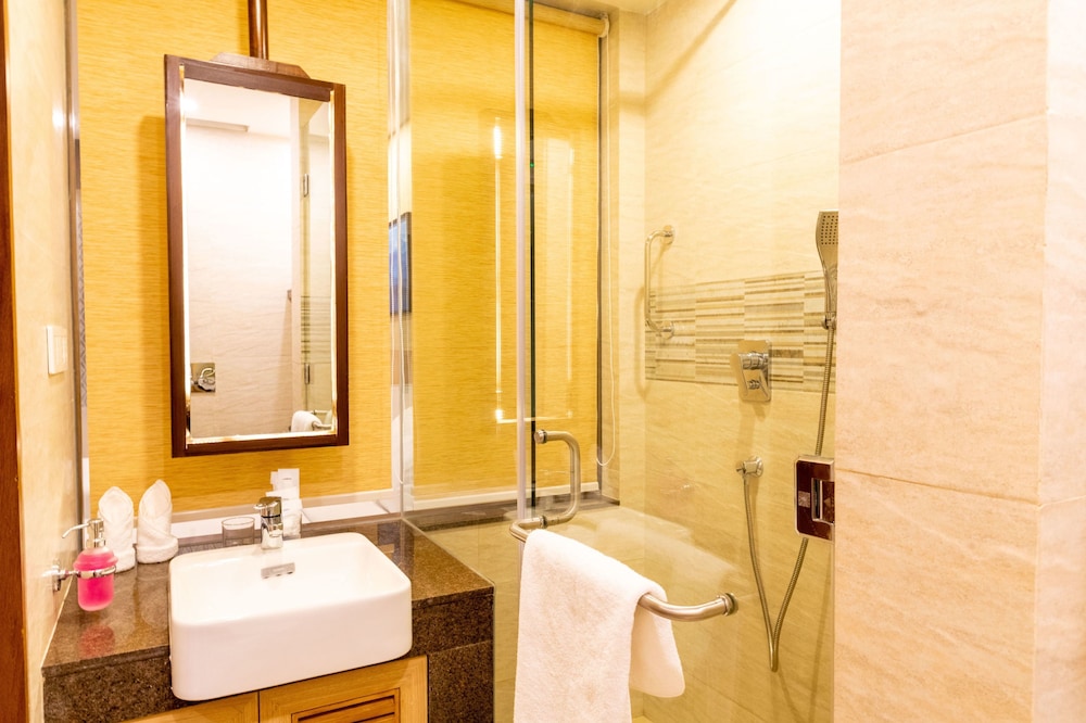 Vivanta Chitwan Bharatpur 39/41