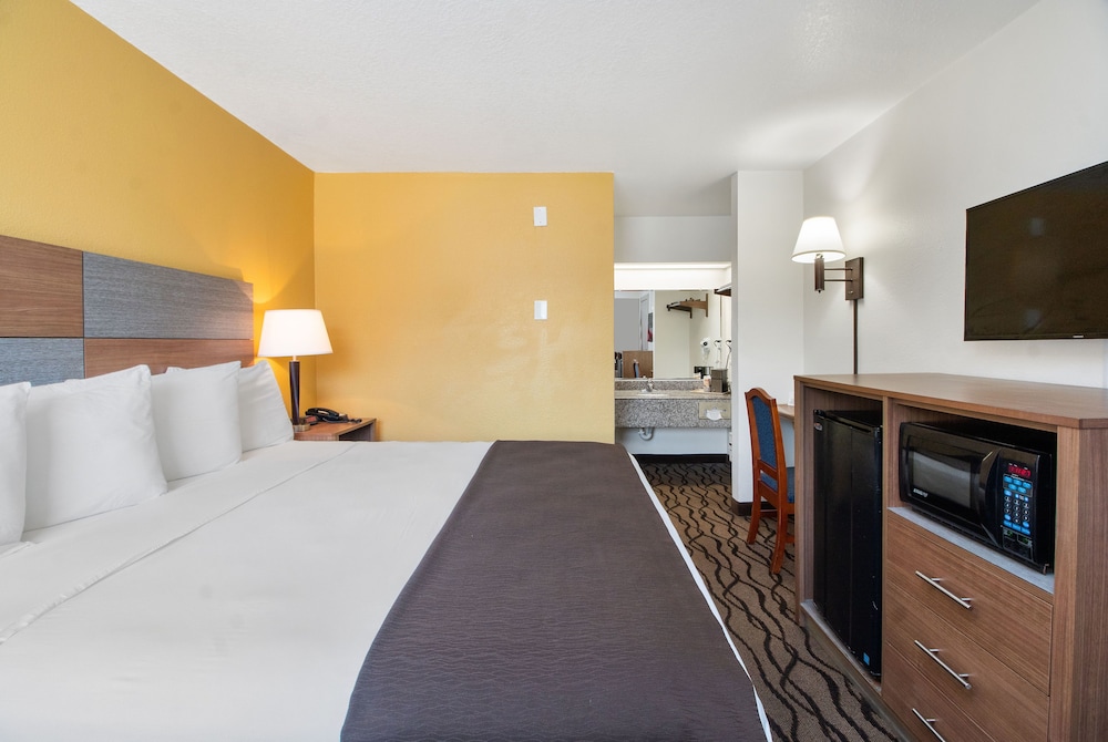 Motel6 Galveston, TX - Beach/Seawall 22/48