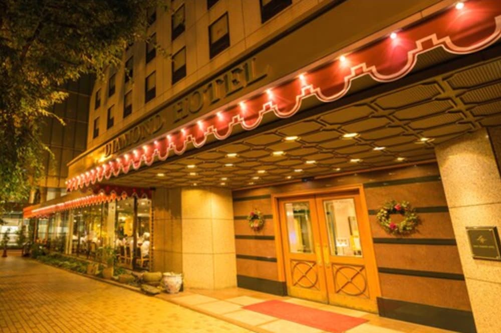 Diamond Hotel 3/50