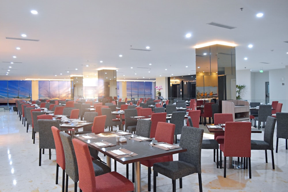 Platinum Balikpapan Hotel Convention Hall 45/64