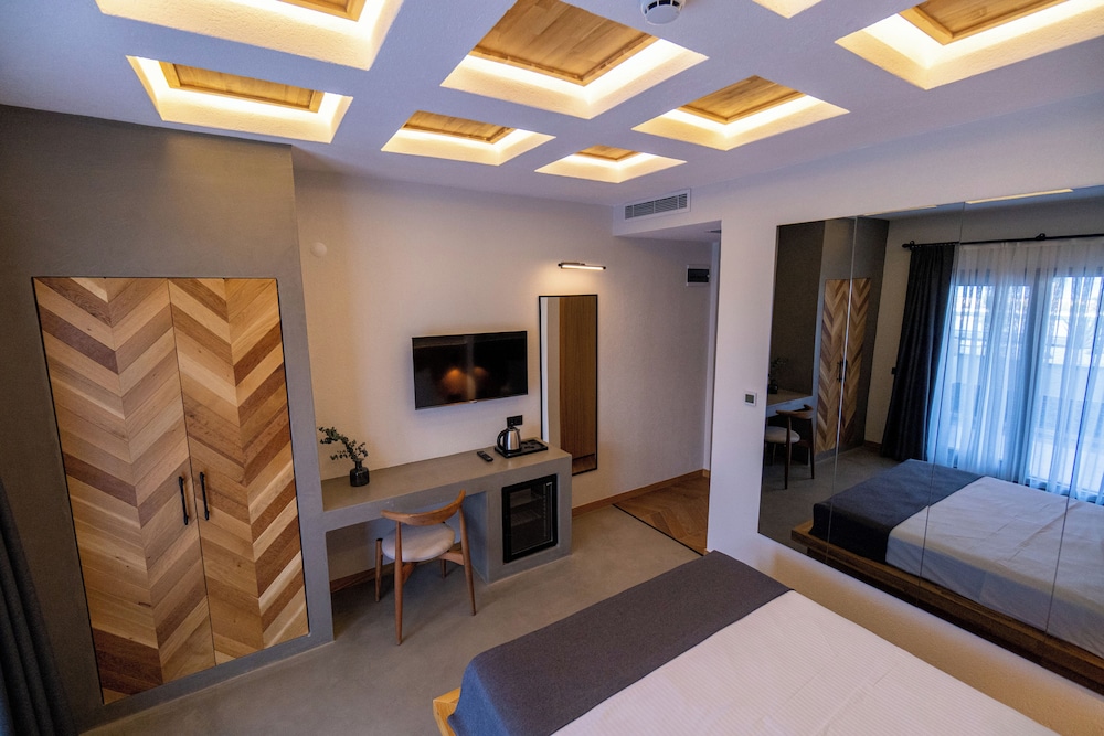 Leone Cunda Edition Otel(+12) 21/38
