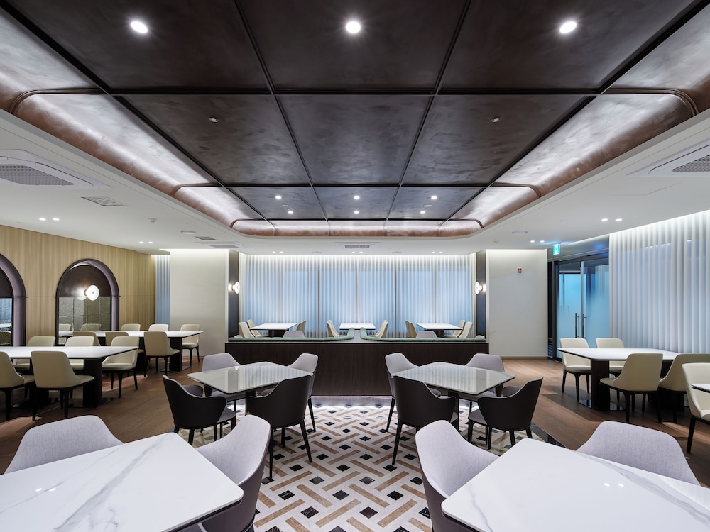 Hotel The Botanik Sewoon Myeongdong 58/65
