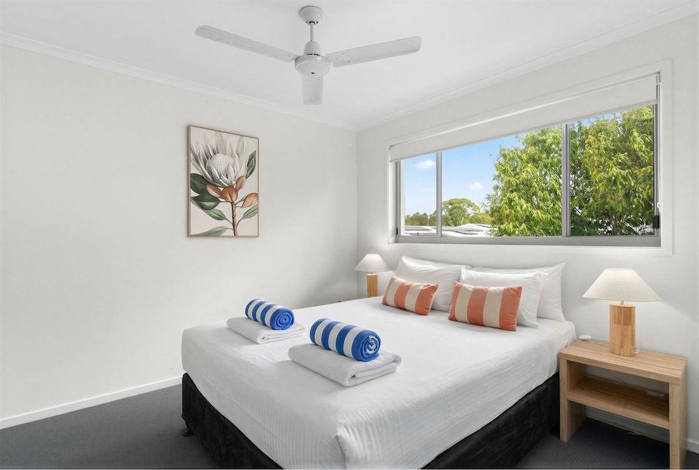 1 BEDROOM, APARTMENT