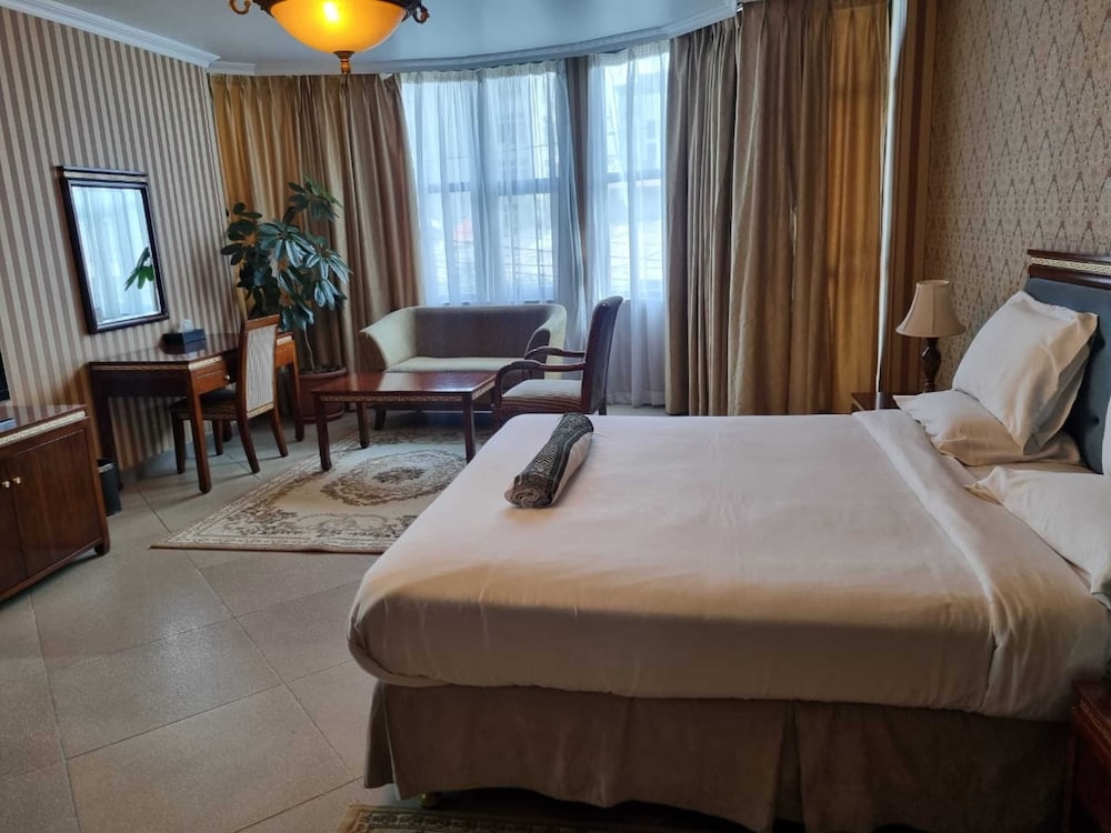 The Residence Suite Hotel 6/42