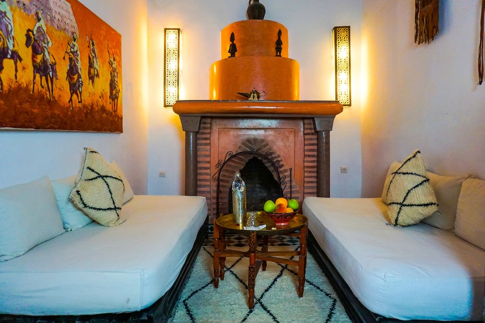 Riad Nora 12/61