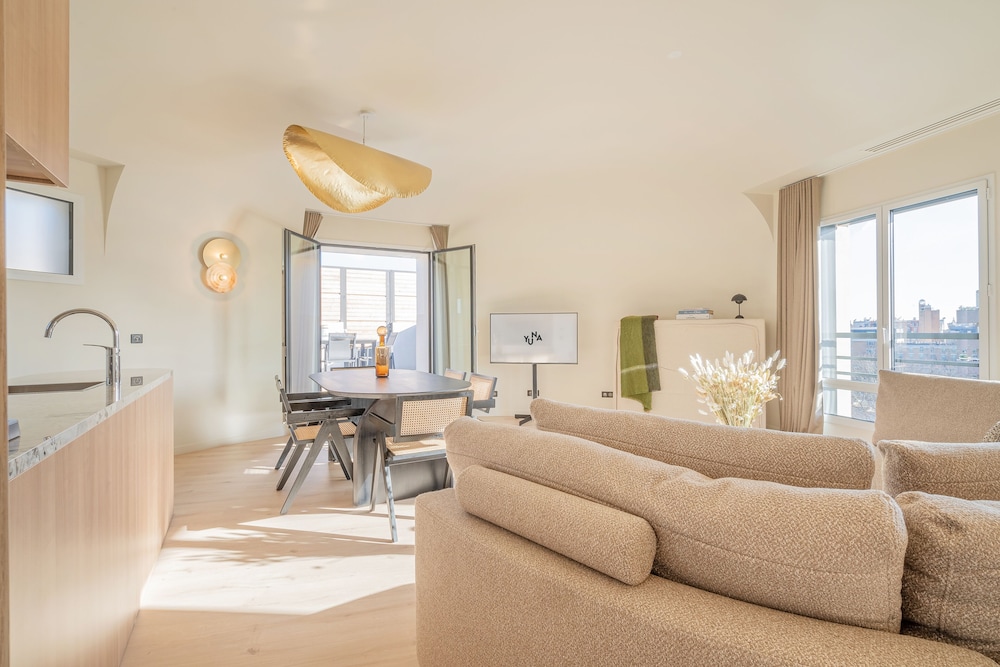 Yuna Porte Maillot - ApartHotel 31/50