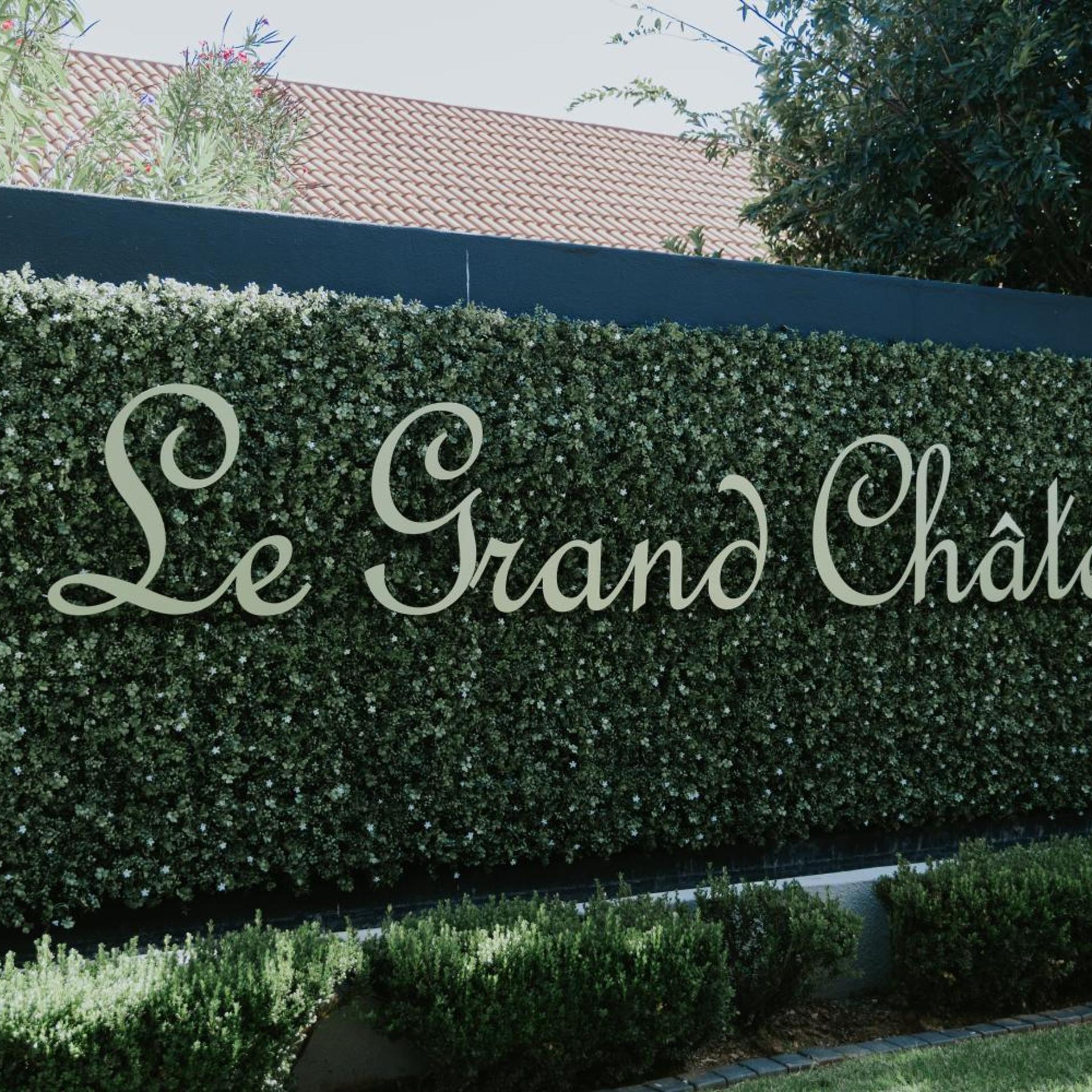 Le Grand Chateau 2/50