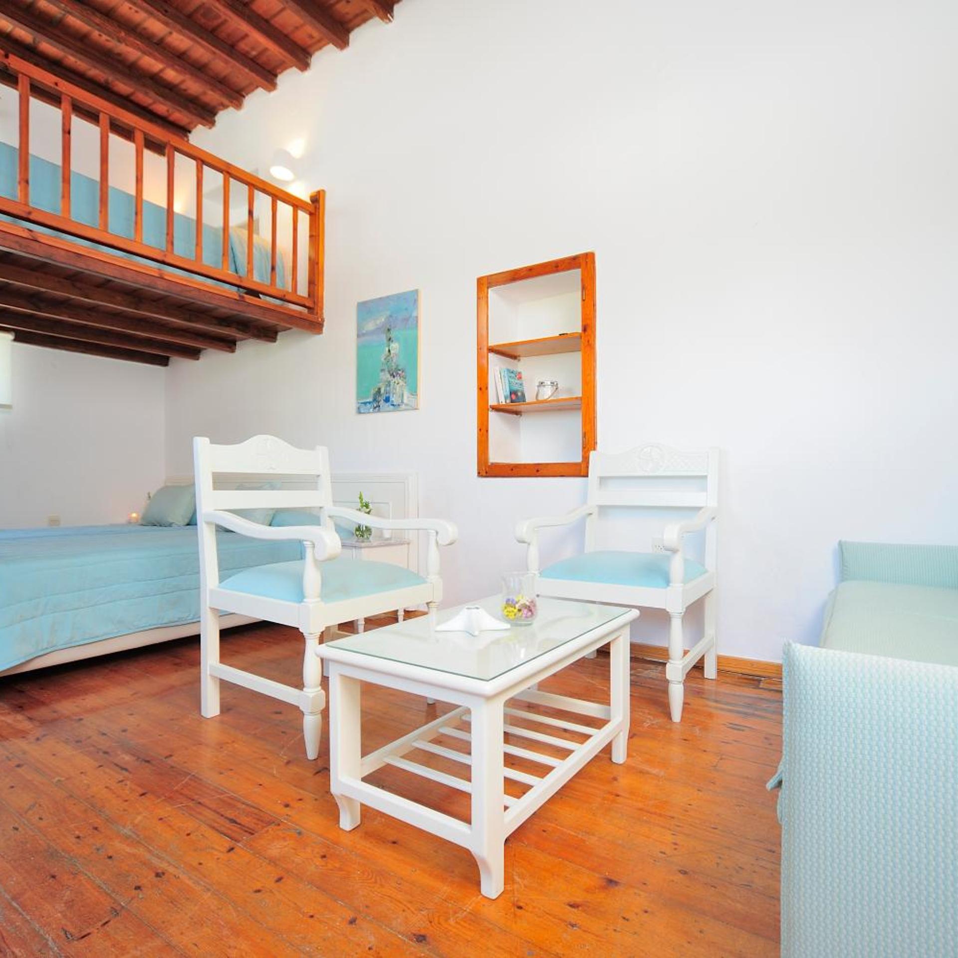 غرفة عائلية بإطلالة على البحر، Mykonos Beach Hotel 2/3