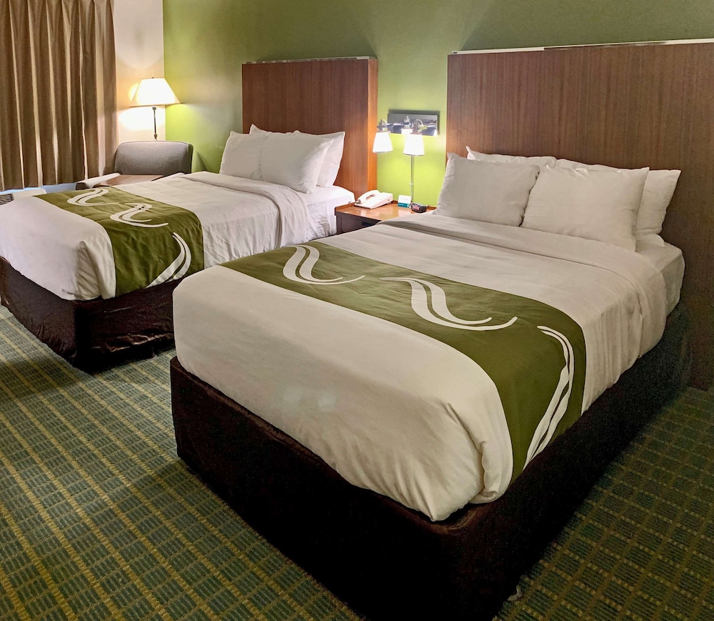 Quality Inn Lexington Horse Park 2/38