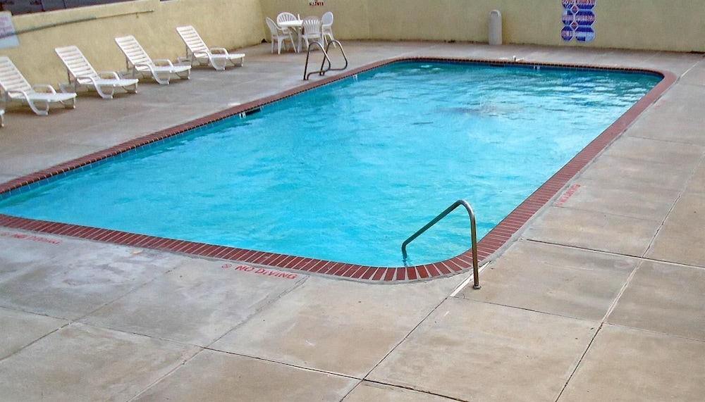 Motel6 Amarillo, TX - West 26/35