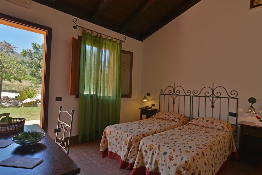 Tenute Plaia Agriturismo 18/63