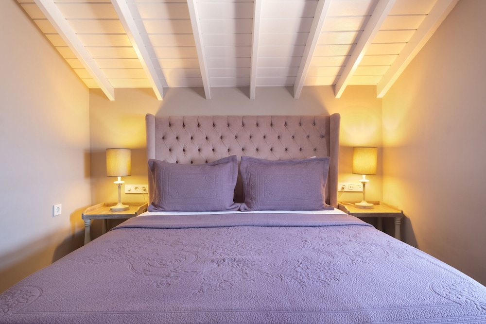 ECONOMY, DOUBLE BED, ATTIC