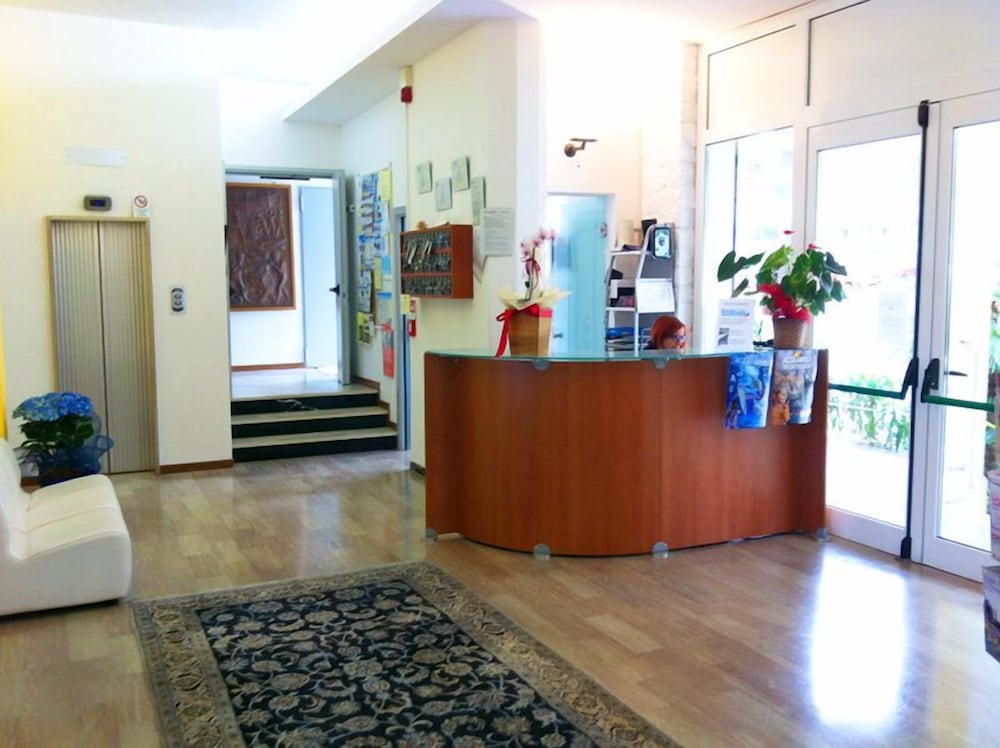 Hotel Promenade 5/50