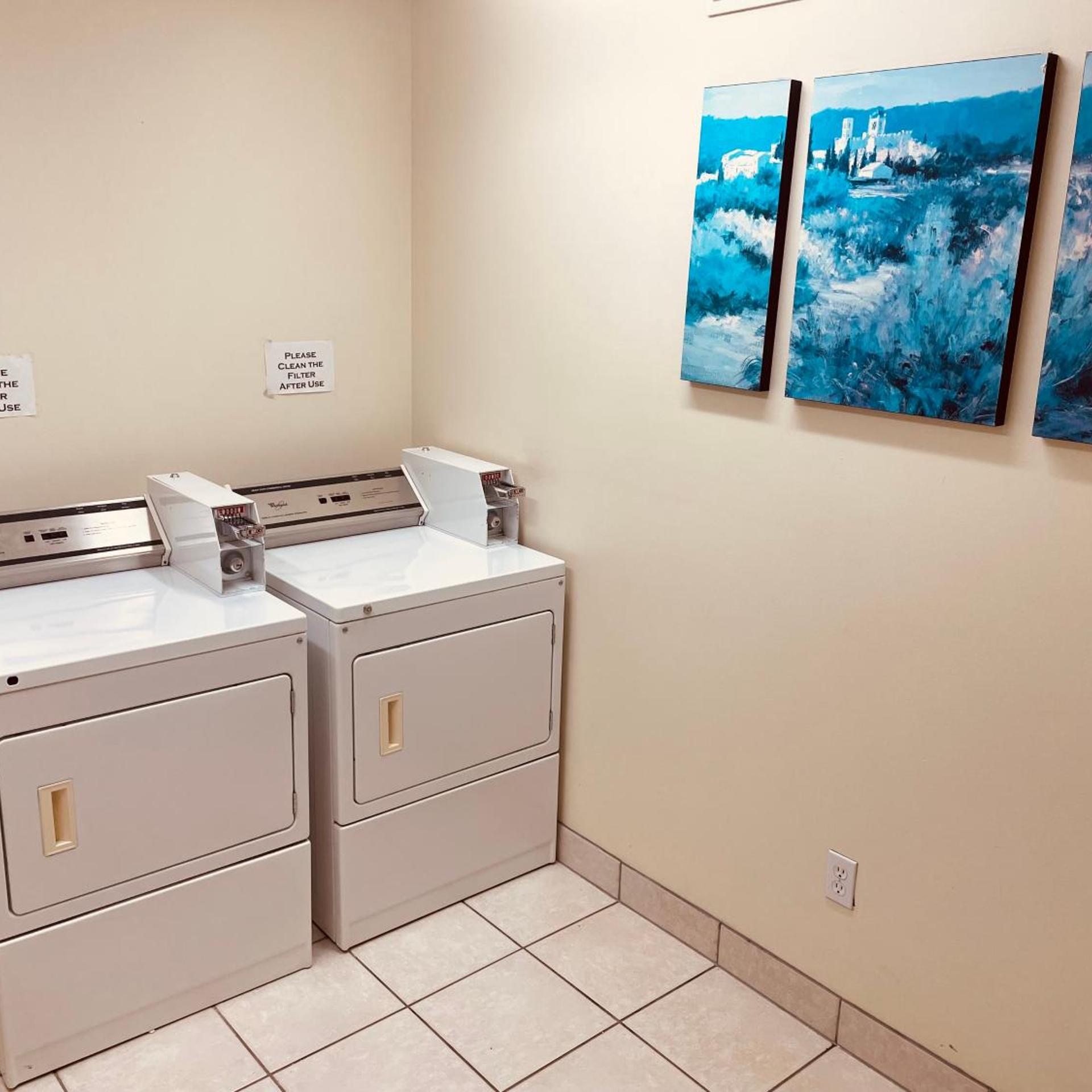 Aurora Park Inn & Suites 19/19