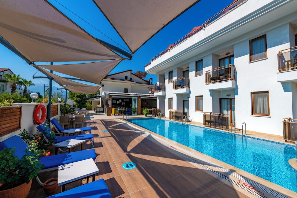Blueberry Boutique Hotel - Boutique Class 42/47