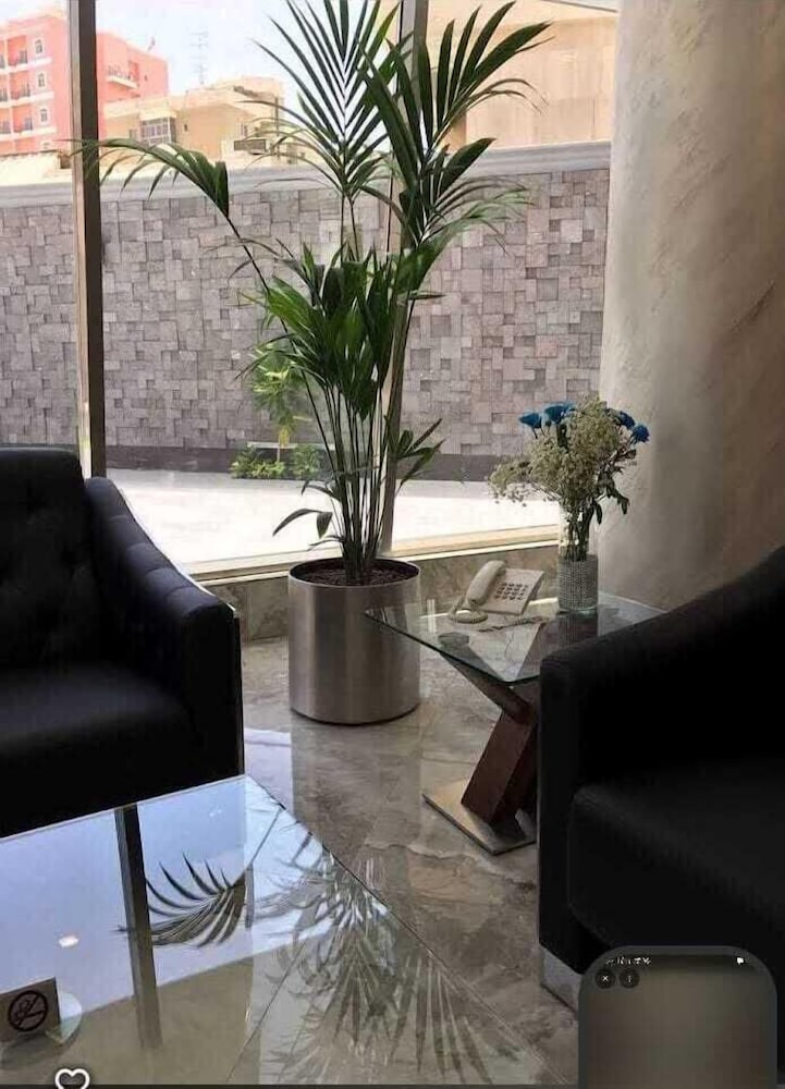 Salmiya Grand Hotel 67/67