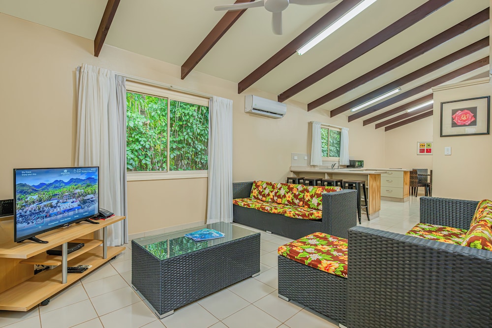 Edgewater Resort 50/71
